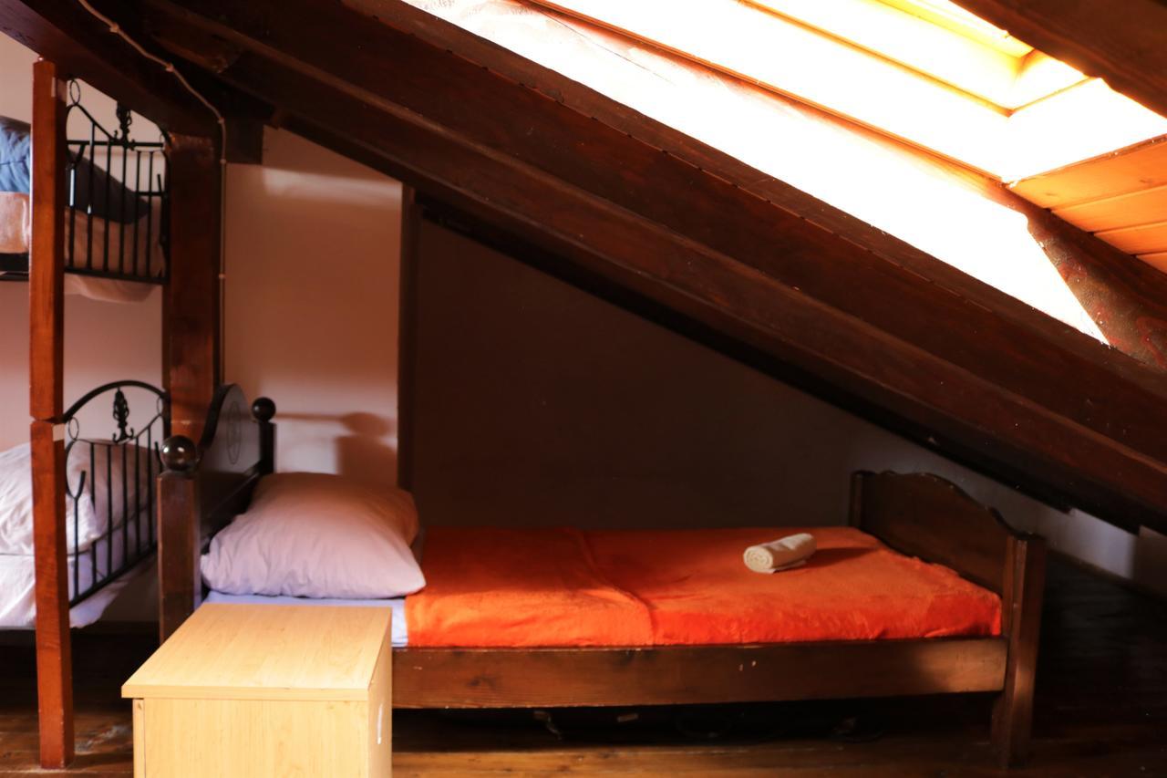 Hostel Alma 2 Porec Bagian luar foto